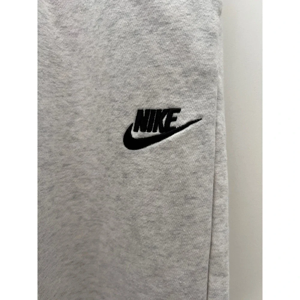 Nike Sportswear Club Fleece Joggers Heather Grey XS Sweatpants BV2671-063 - Picture 2 of 7